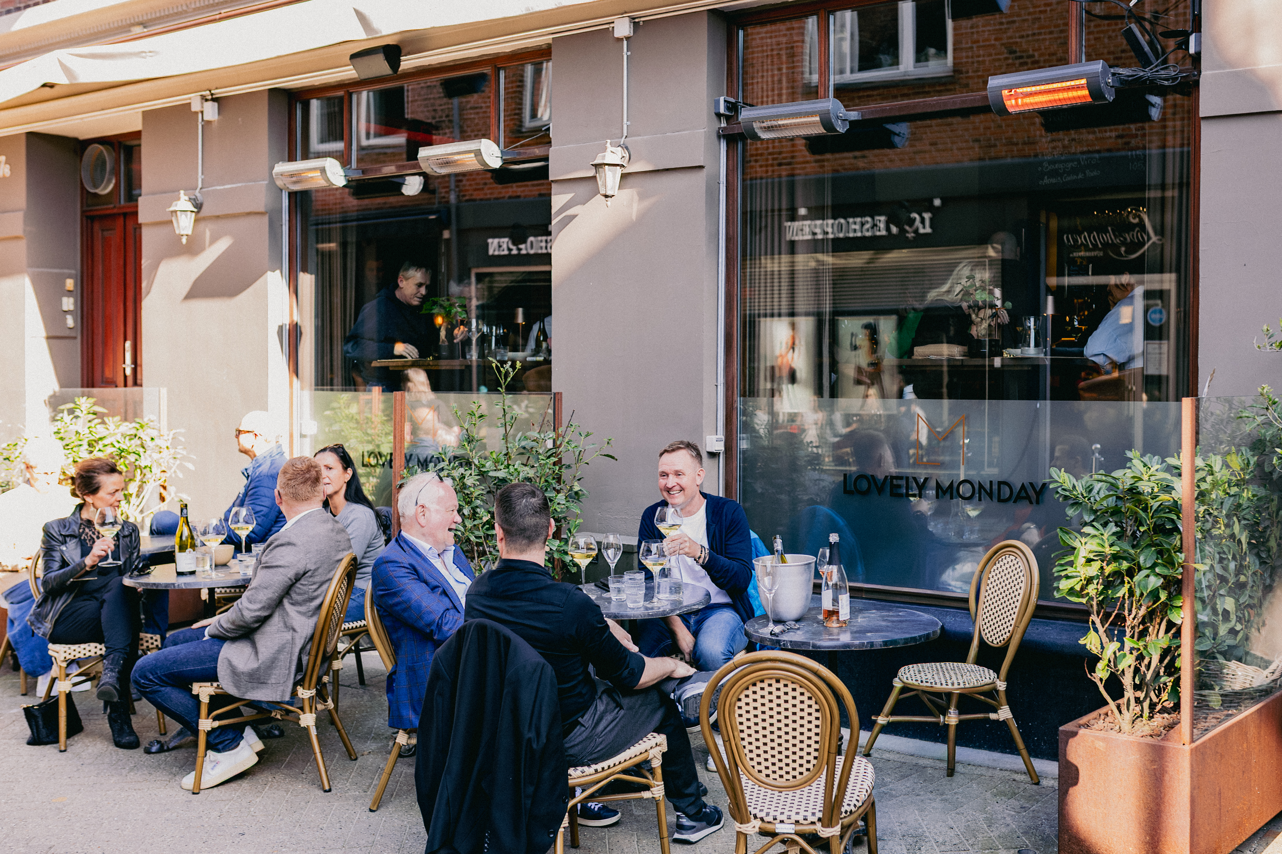 Åbningen af LM Vin bar